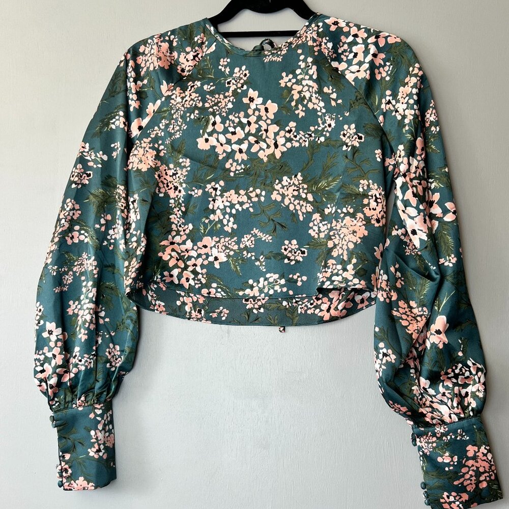 La’Ven Floral Print Satin Top Emerald Green XS Long Sleeve Cropped NWT